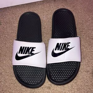 Mens 9 Nike Sports Slides